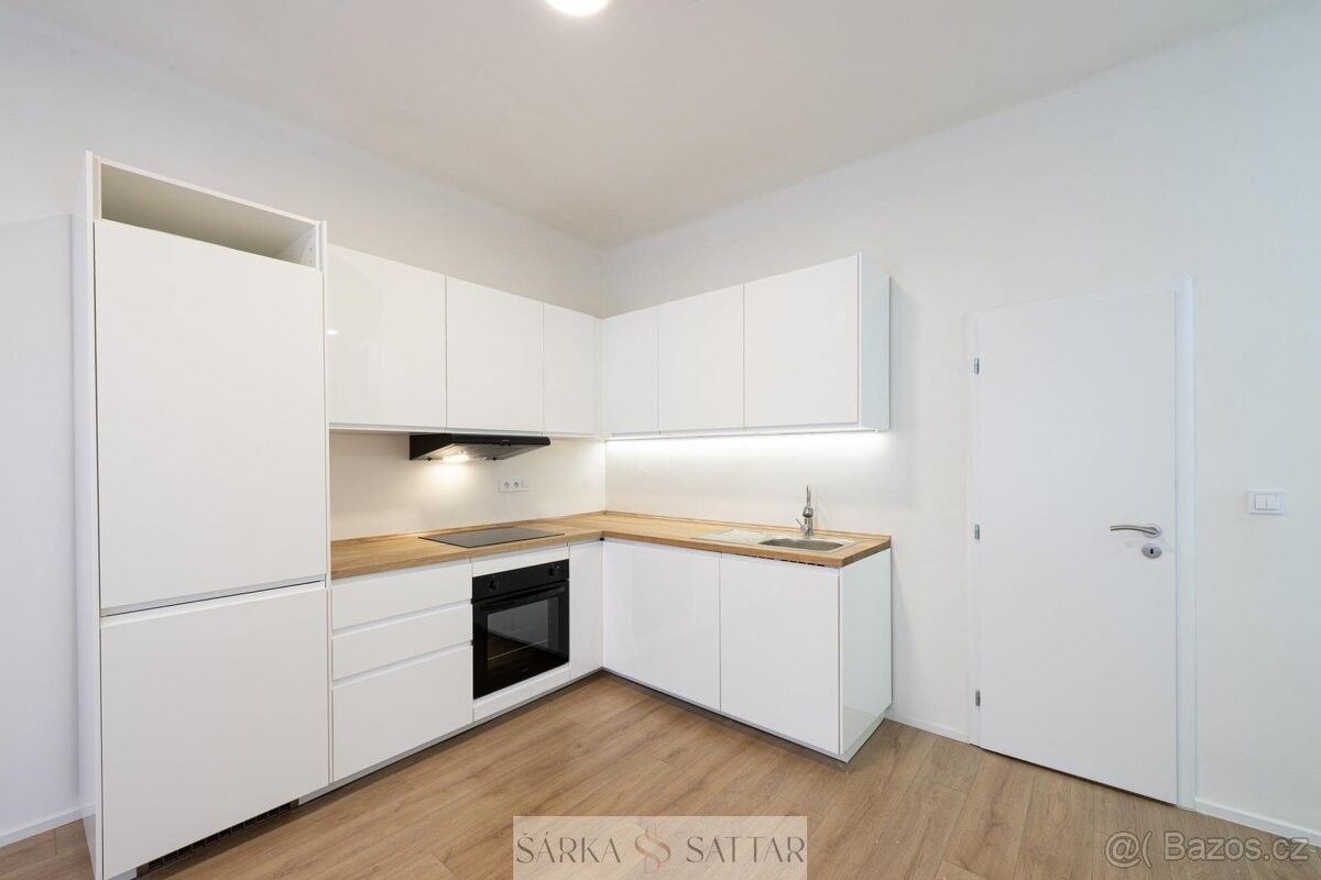 Pronájem byt - Praha, 150 00