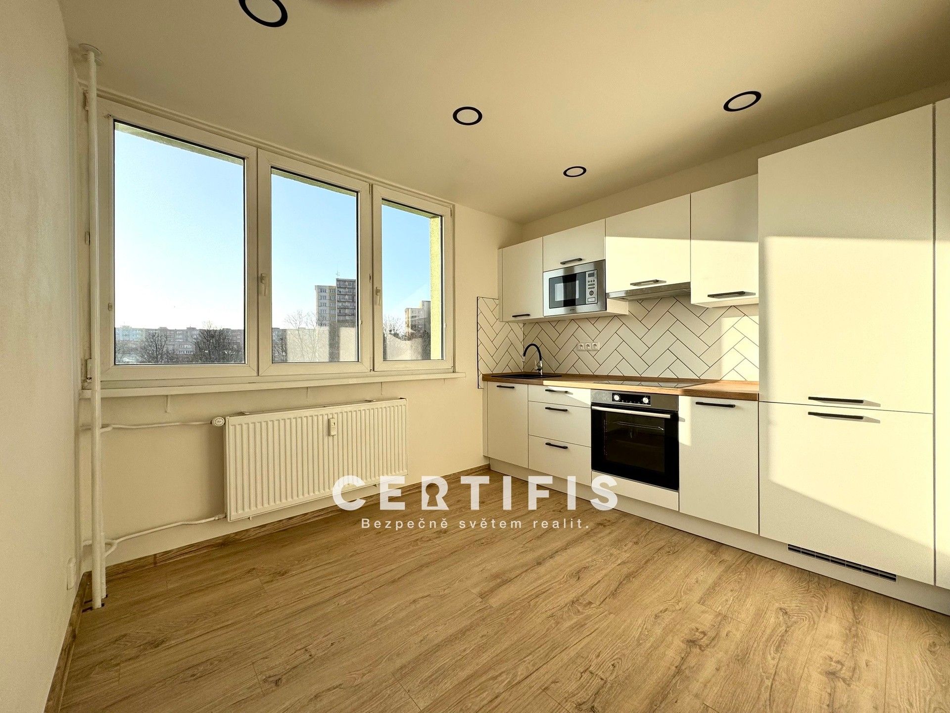 1+1, Gen. Píky, Ostrava, 35 m²