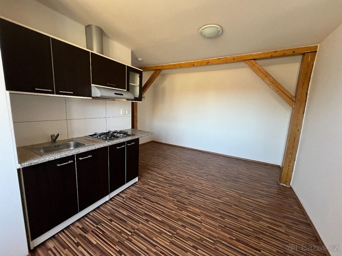 Byty, Aš, 352 01 - 2