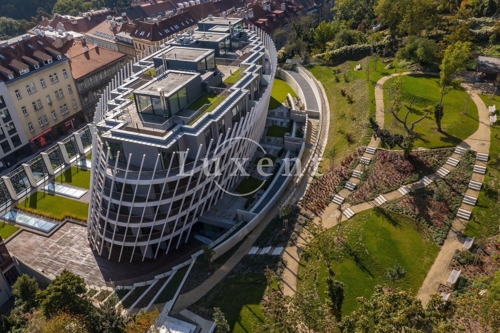 Pronájem kancelář - Smíchov, Praha, 341 m²