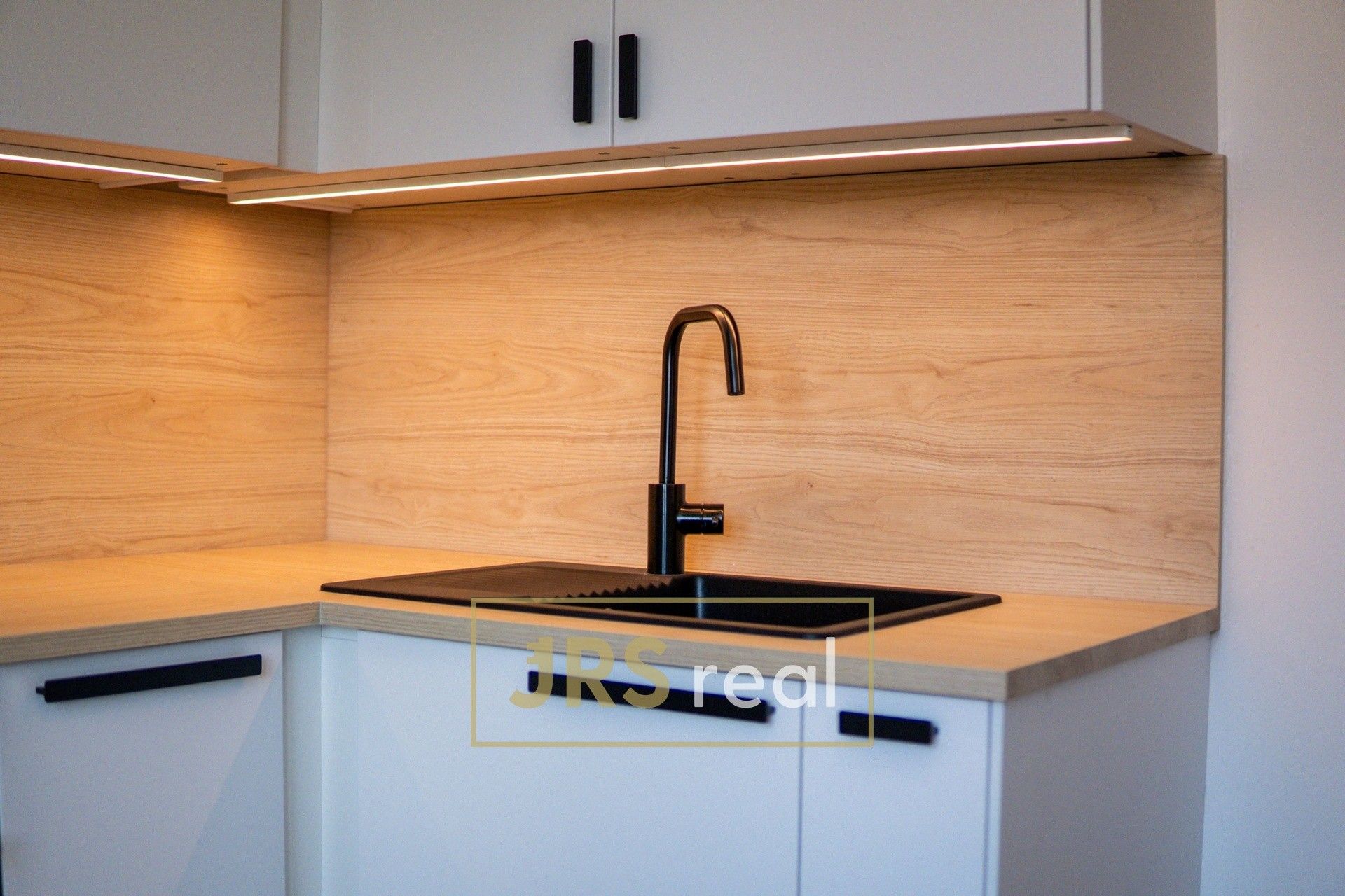 Prodej byt 3+1 - Gen. Peřiny 1294, Hustopeče, 78 m² - 5
