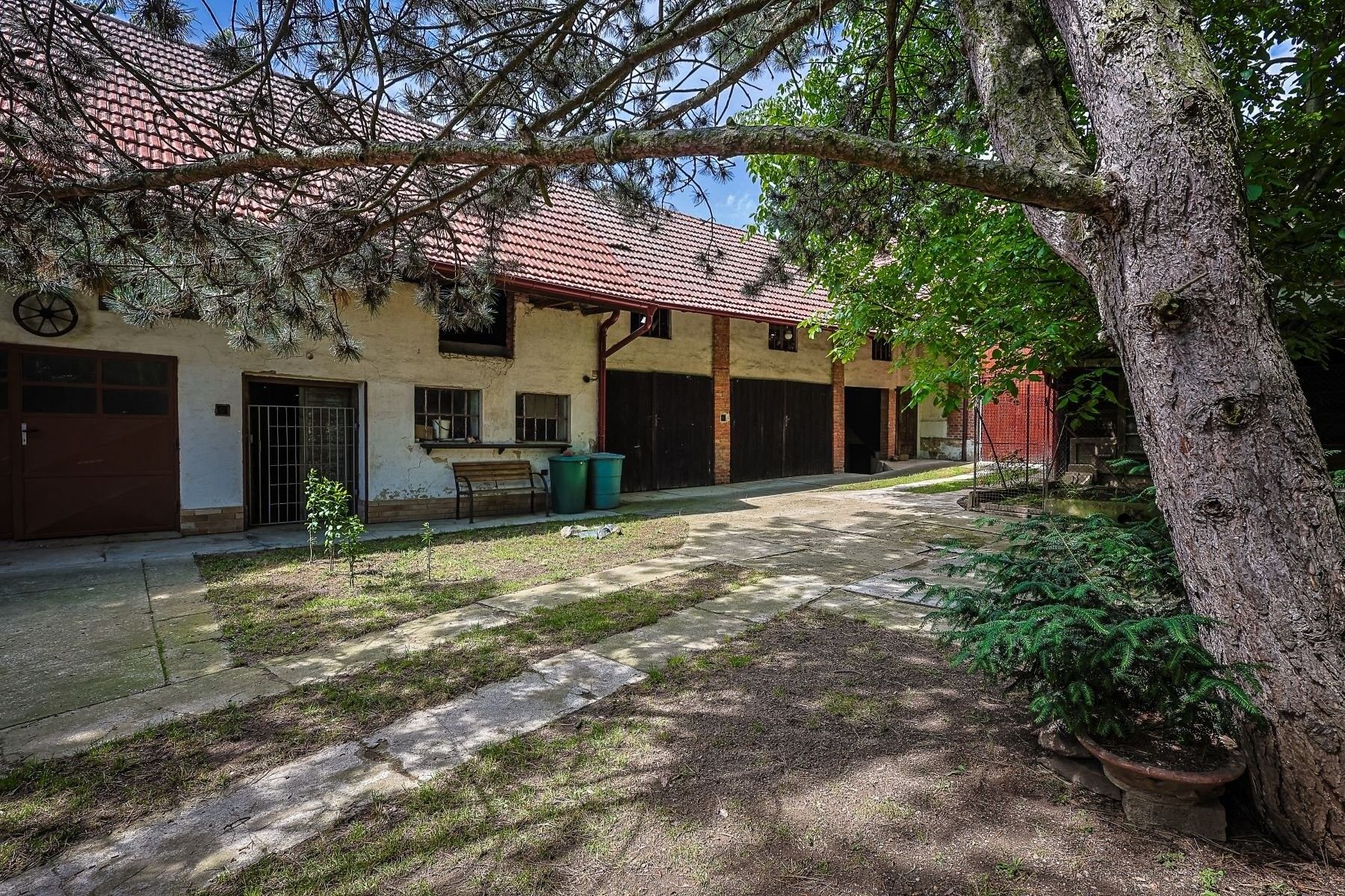 Prodej rodinný dům - Hajany, 158 m²