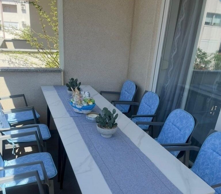 Prodej byt - 987 66, Zahraničí