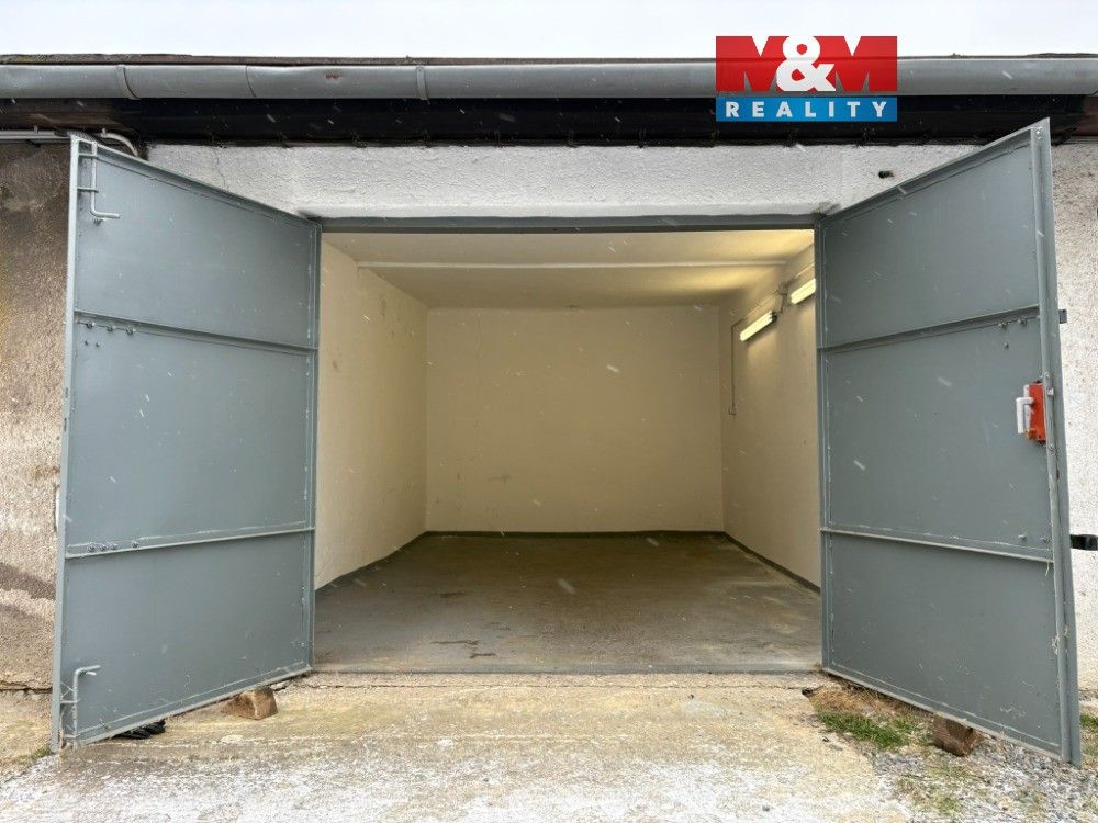 Garáže, Bivojova, Ostrava, 22 m²