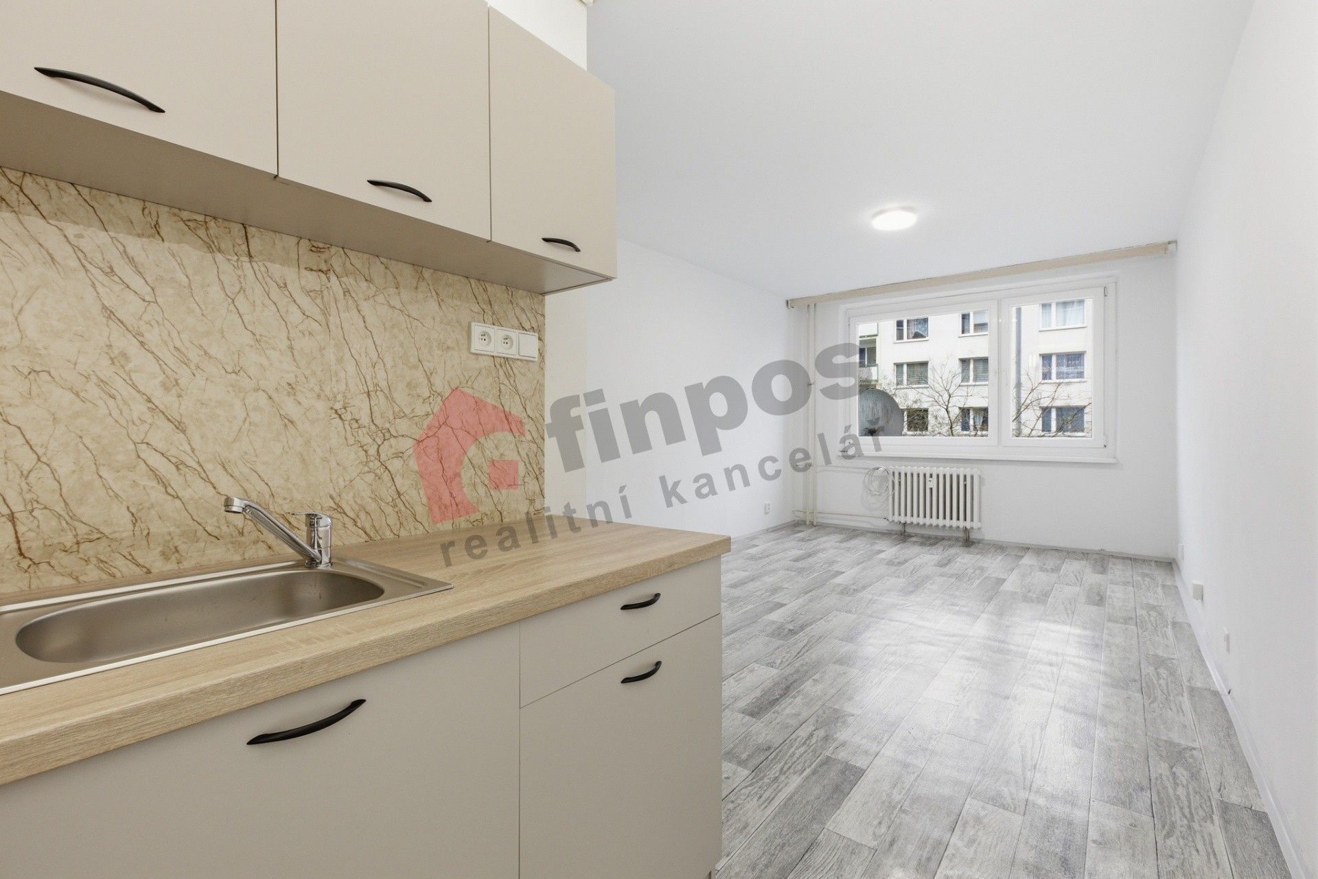 2+kk, Dukelských hrdinů  , Krupka, 38 m²