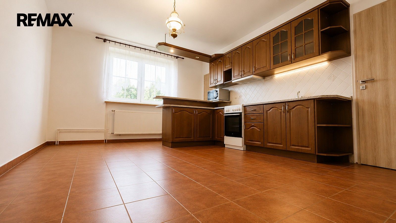 Prodej rodinný dům - Dolní Loučky, okres Brno-venkov, 218 m² - 5