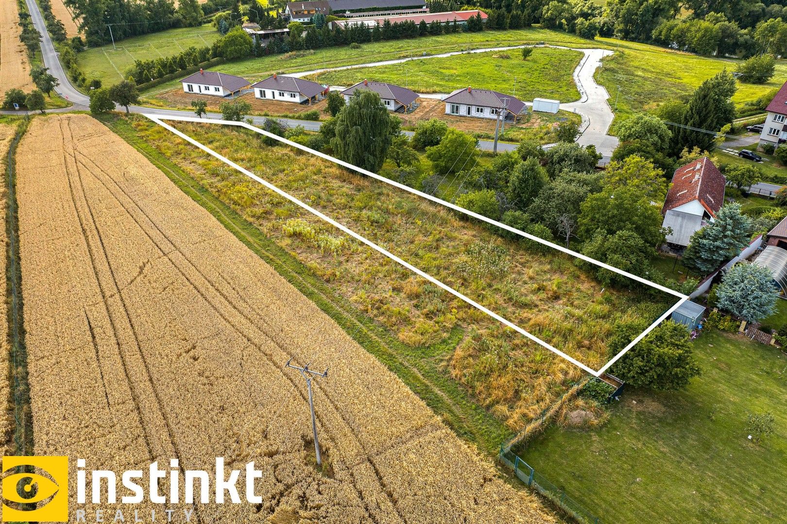 Prodej pozemek pro bydlení - Sulice, 1 975 m² - 5