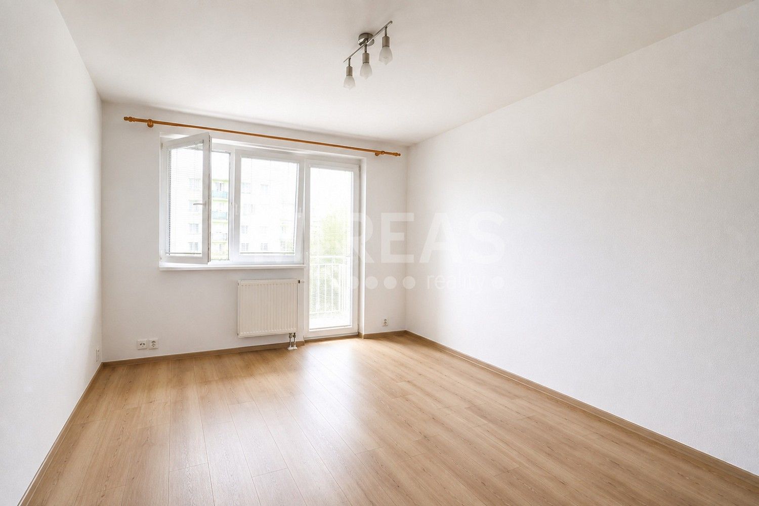 Byt 2+kk · 58 m² · Praha - Čakovice, okres Praha 18, Hlavní město Praha - 4