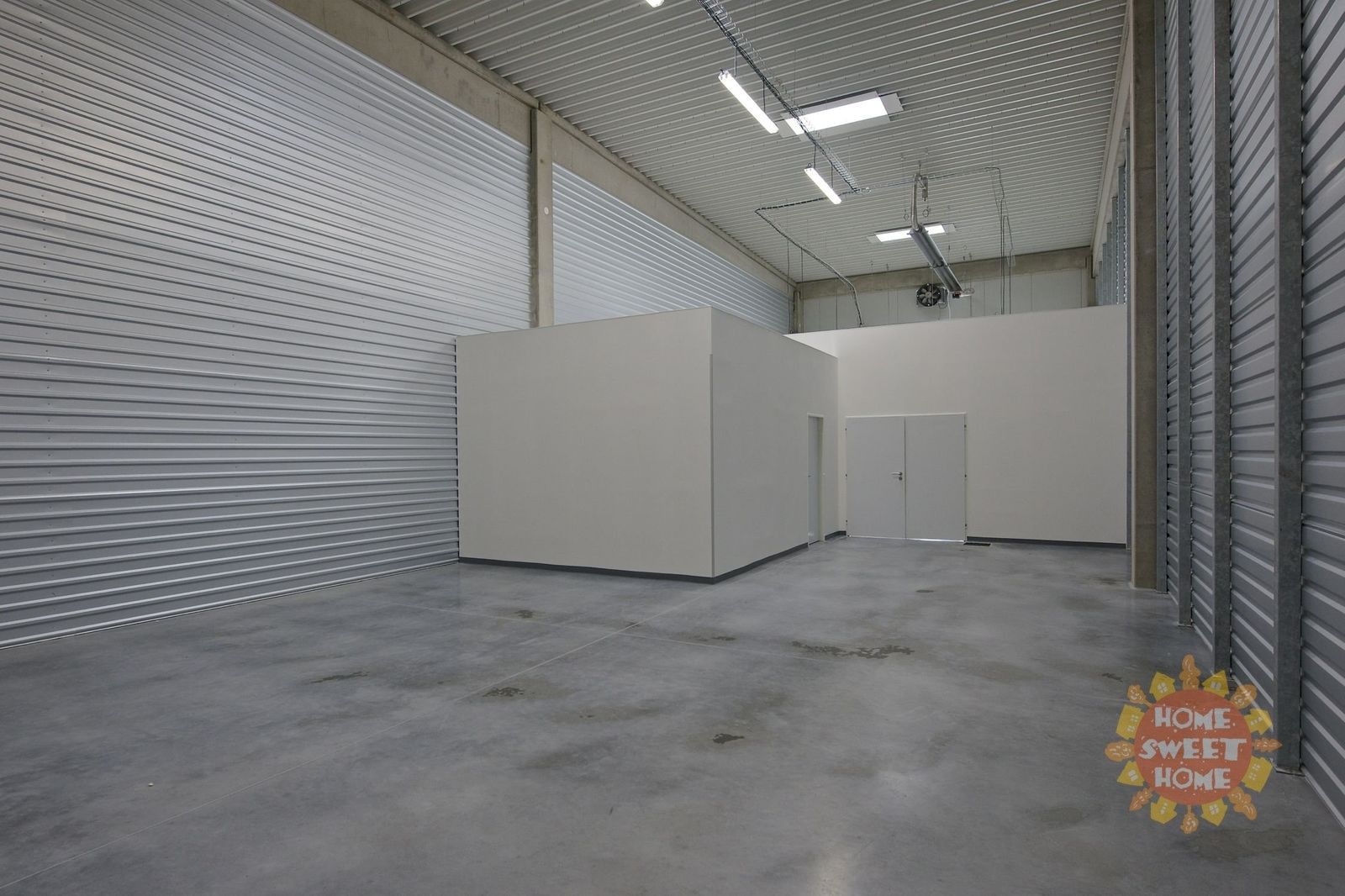 Obchodní prostory · 205 m² · Tiskařská 599, Praha Malešice - 3