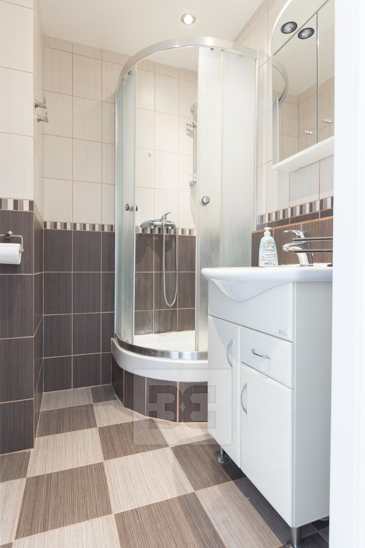 Byt 1+kk · 29 m² · Krynická 494, Praha Troja - 3