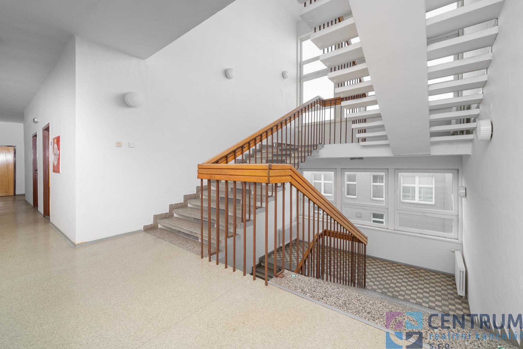 Pronájem komerční - Turnov, 1 371 m² - 5
