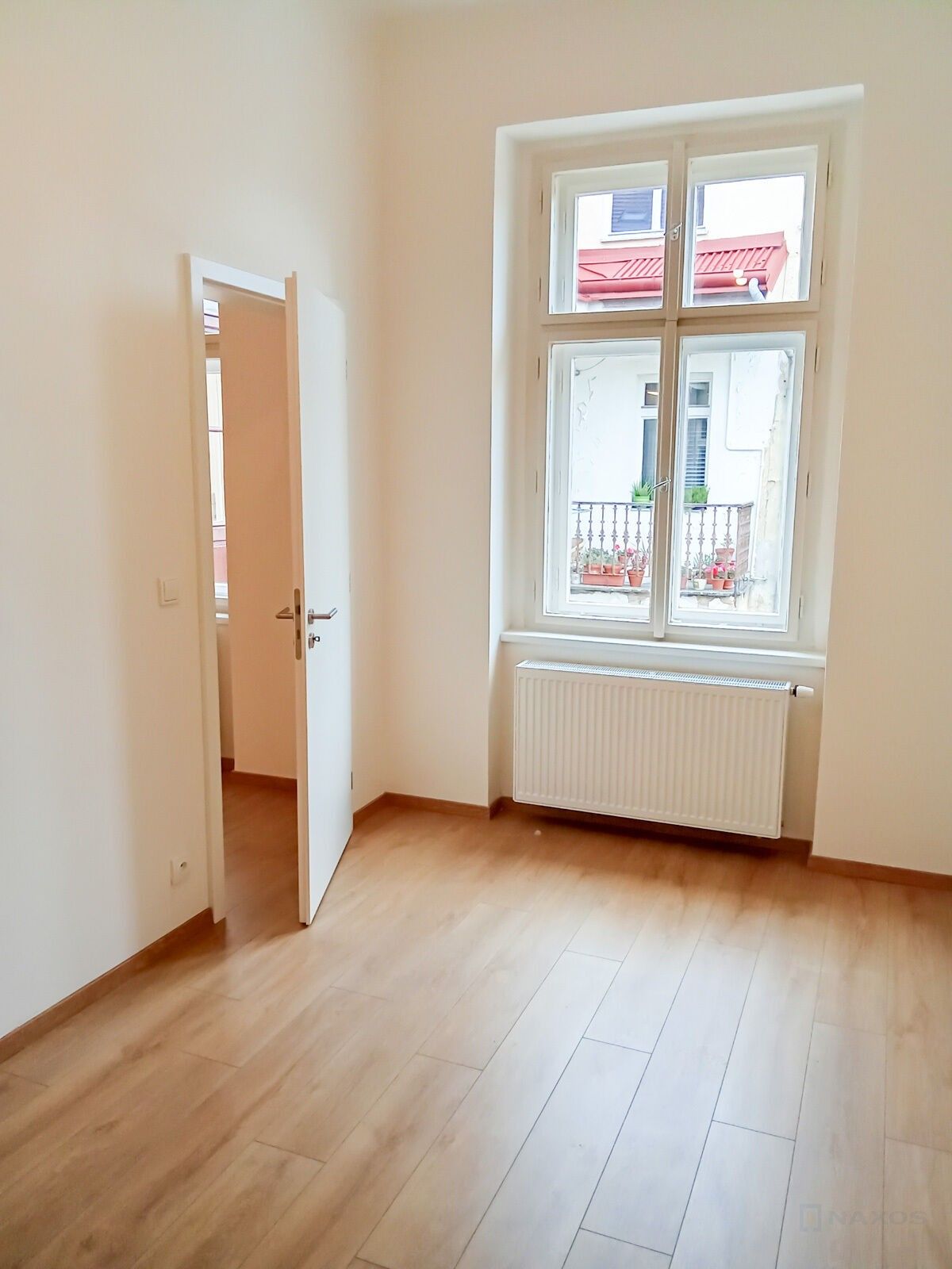 Pronájem byt 2+kk - Štefánikova, Praha, 46 m²
