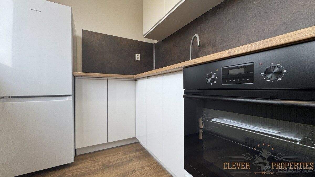 Pronájem byt - Milovice nad Labem, 289 24