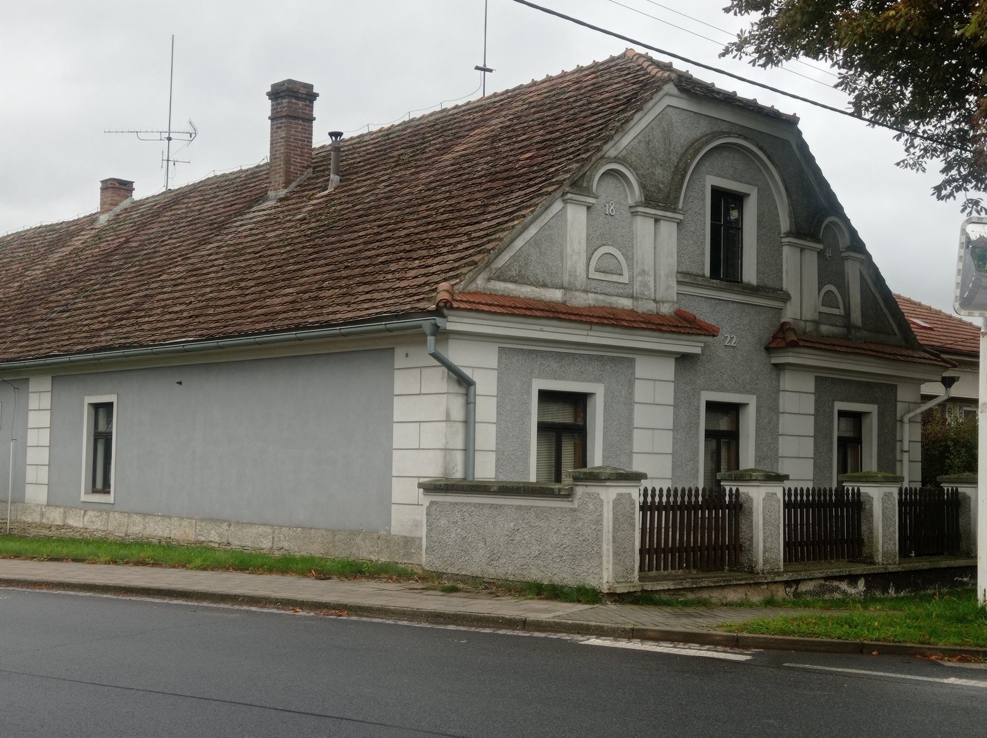 Pronájem rodinný dům - K Lesu, Hradec Králové, 250 m²