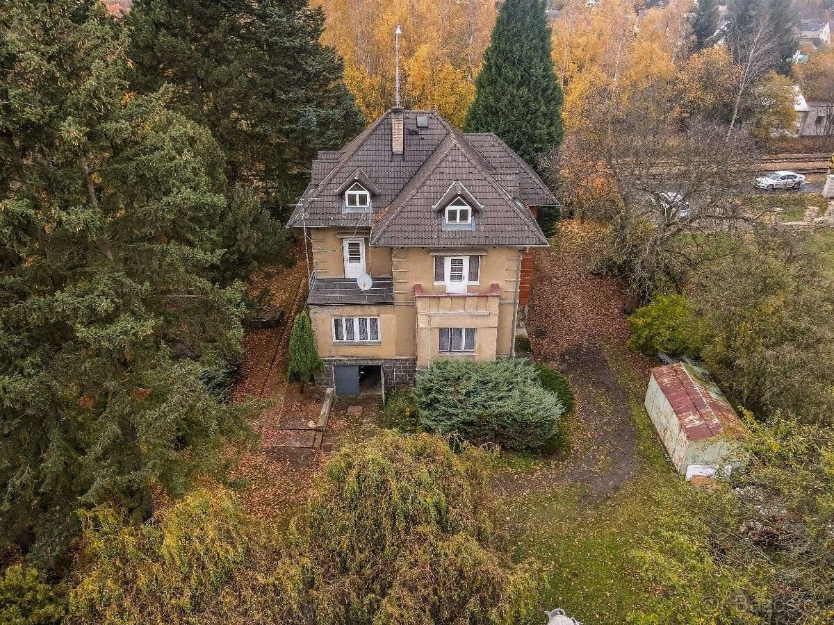 Prodej dům - Jesenice u Rakovníka, 270 33, 1 300 m²