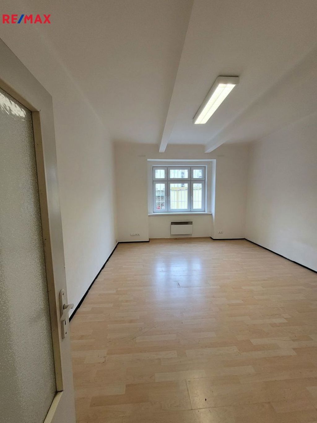 Pronájem kancelář - Bulharská, Vršovice, Praha, Česko, 31 m²