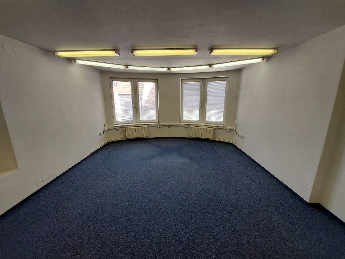 Kanceláře, Uherské Hradiště, 30 m² - 1