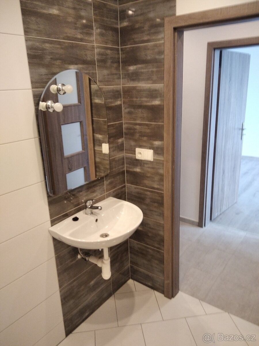 Pronájem byt - Ostrov nad Ohří, 363 01