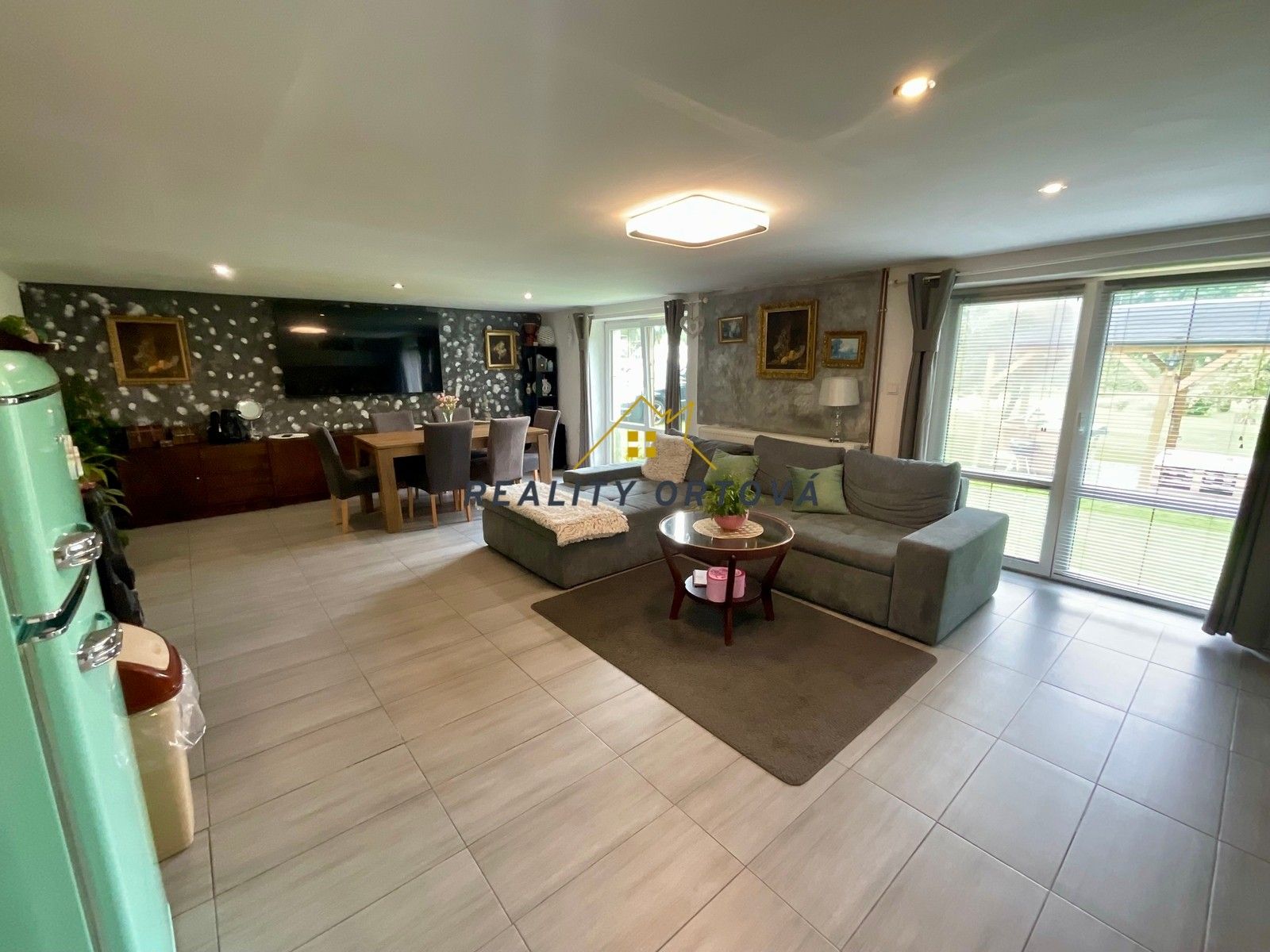 Prodej rodinný dům - Arnoltice, Bulovka, 191 m²