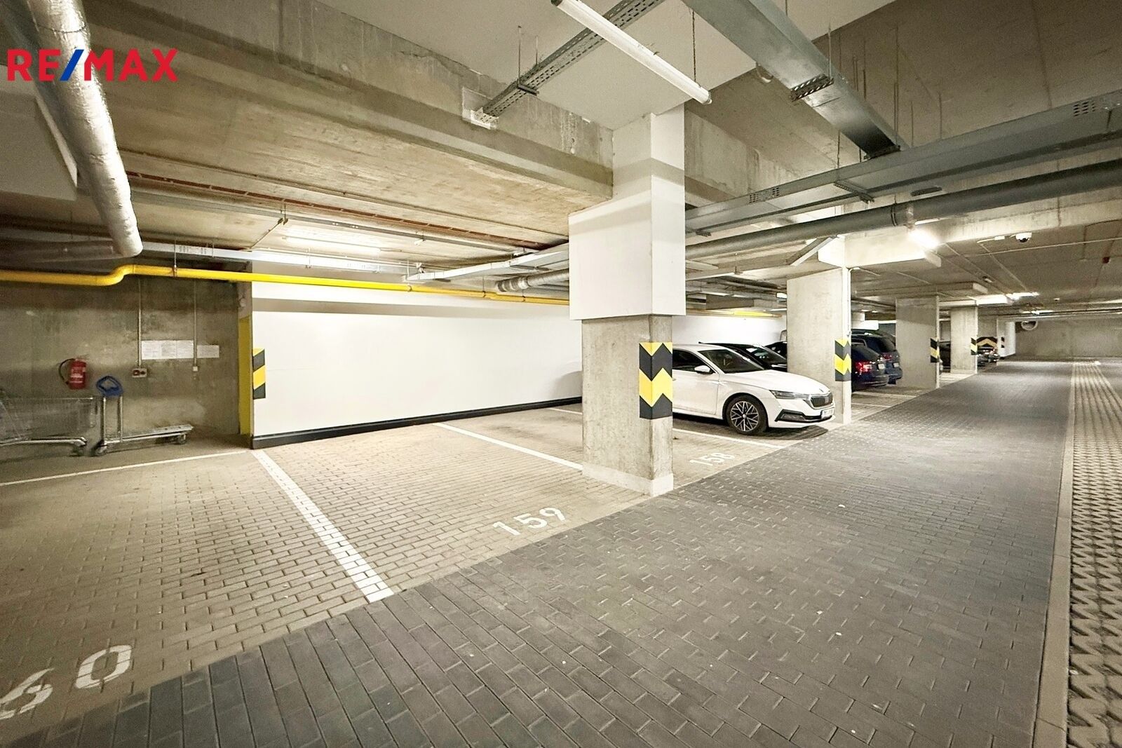 Garáže, Svitákova 2818, Praha, 15 m²