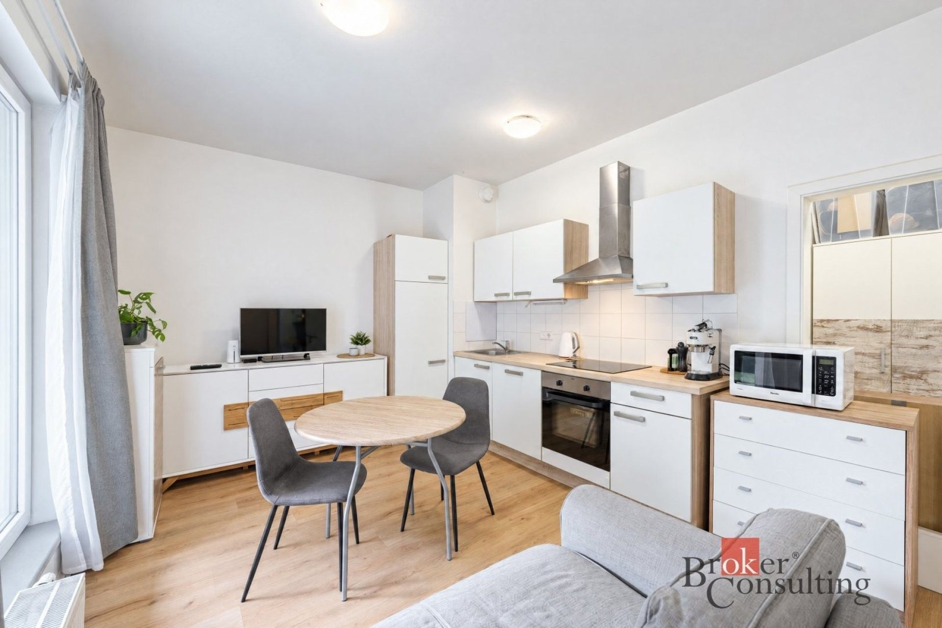1+kk, Silurská, Praha, 32 m² - 1