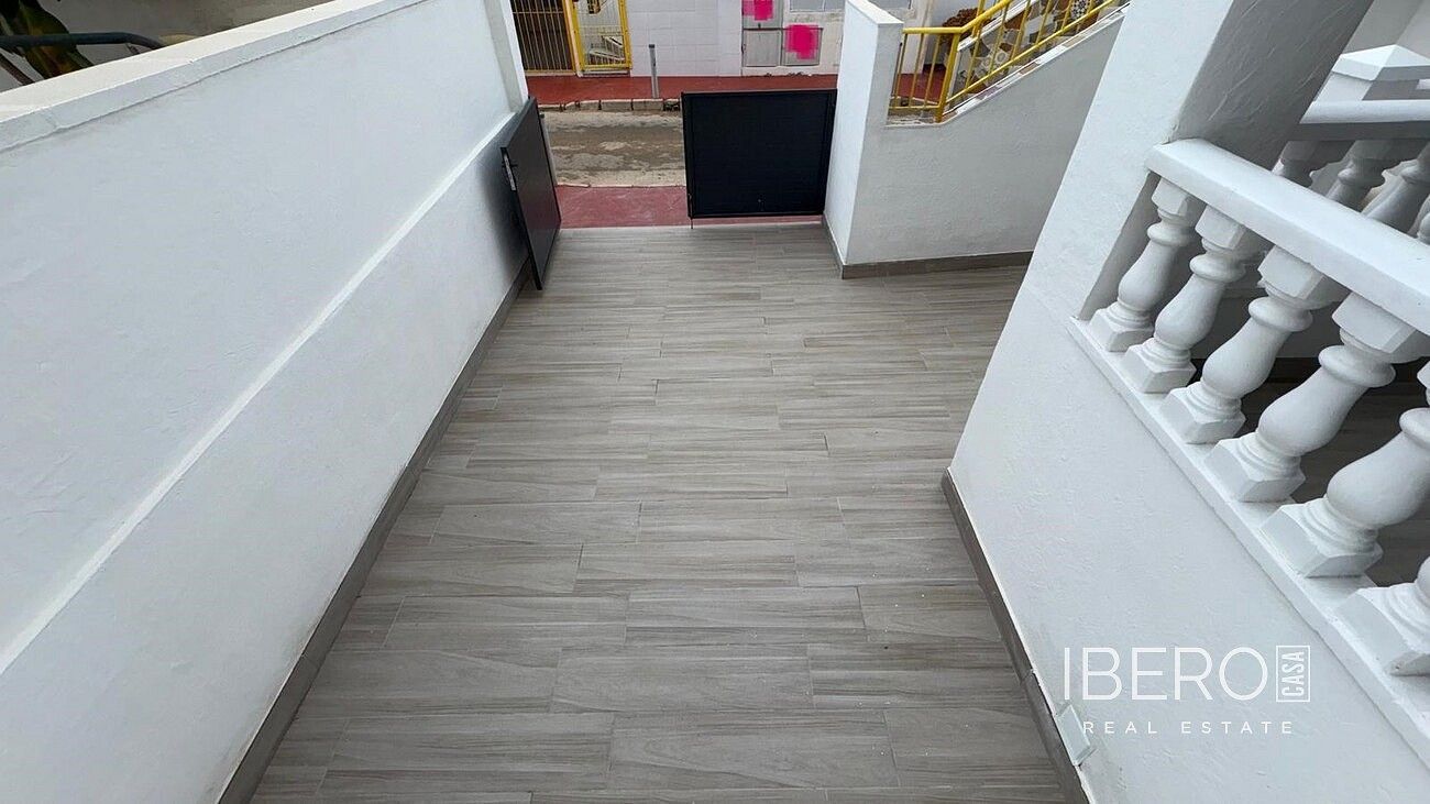 Prodej rodinný dům - Torrevieja, ES, 56 m² - 2
