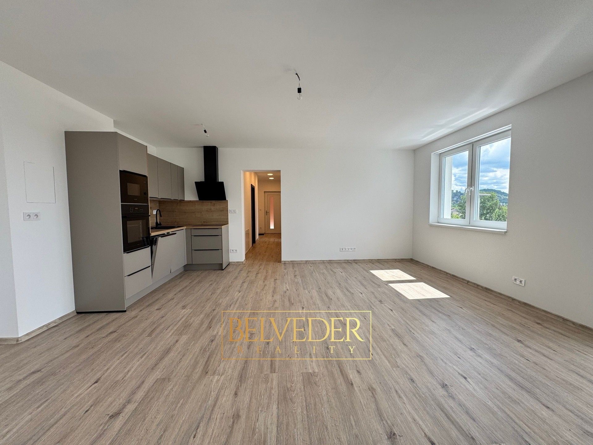 Pronájem byt 2+kk - Albrechtova 3326, Teplice, 70 m² - 5