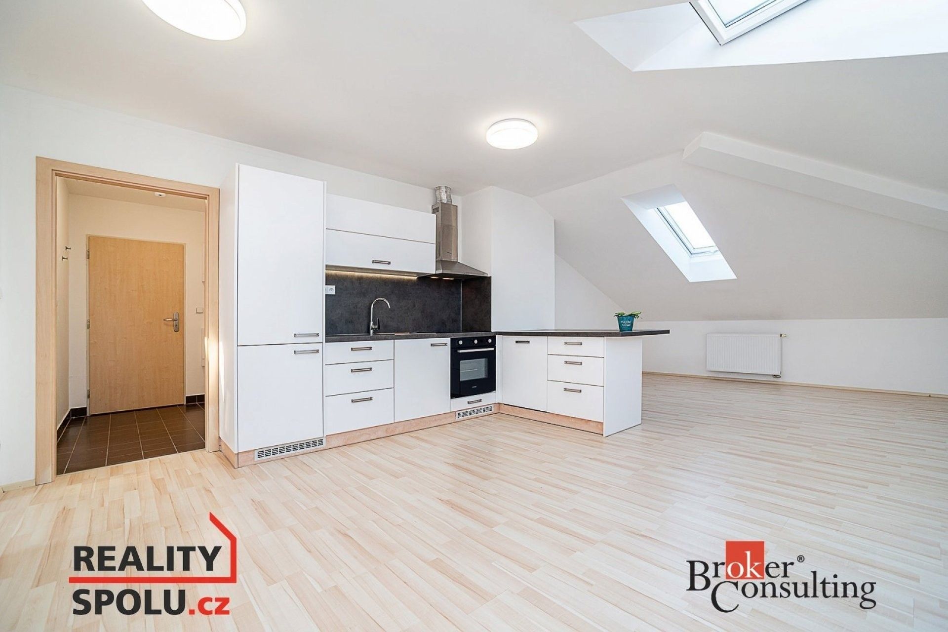 2+kk, Generála Selnera, Kladno, 80 m²