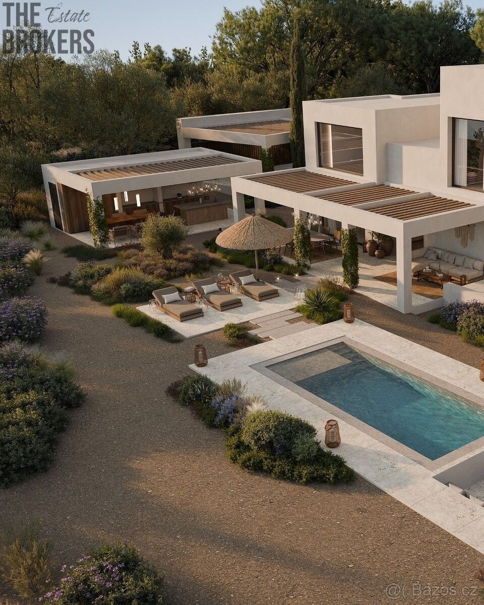 Rodinné domy, 987 66, Zahraničí