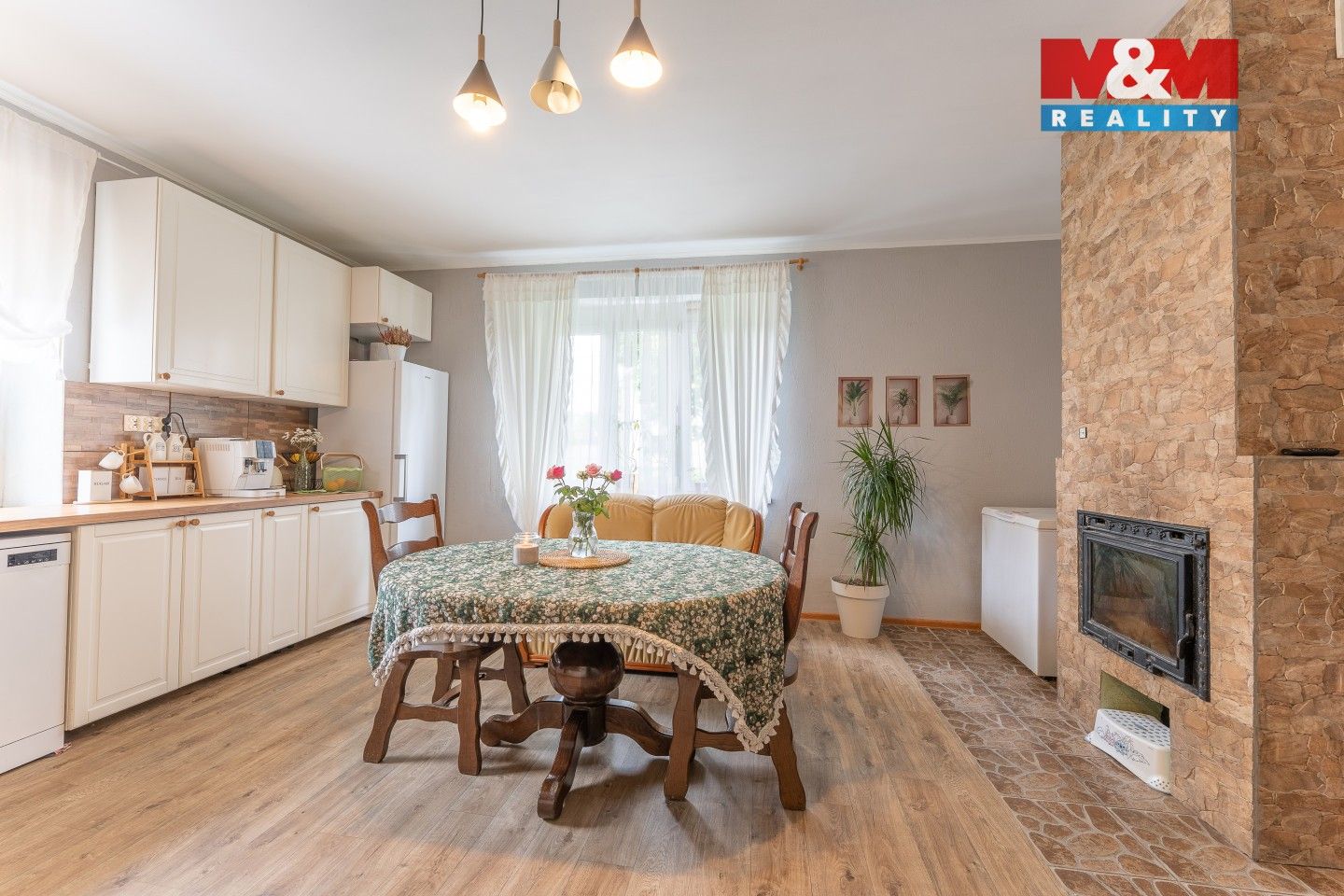 Prodej rodinný dům - Novodvorská, Oskořínek, 400 m² - 5