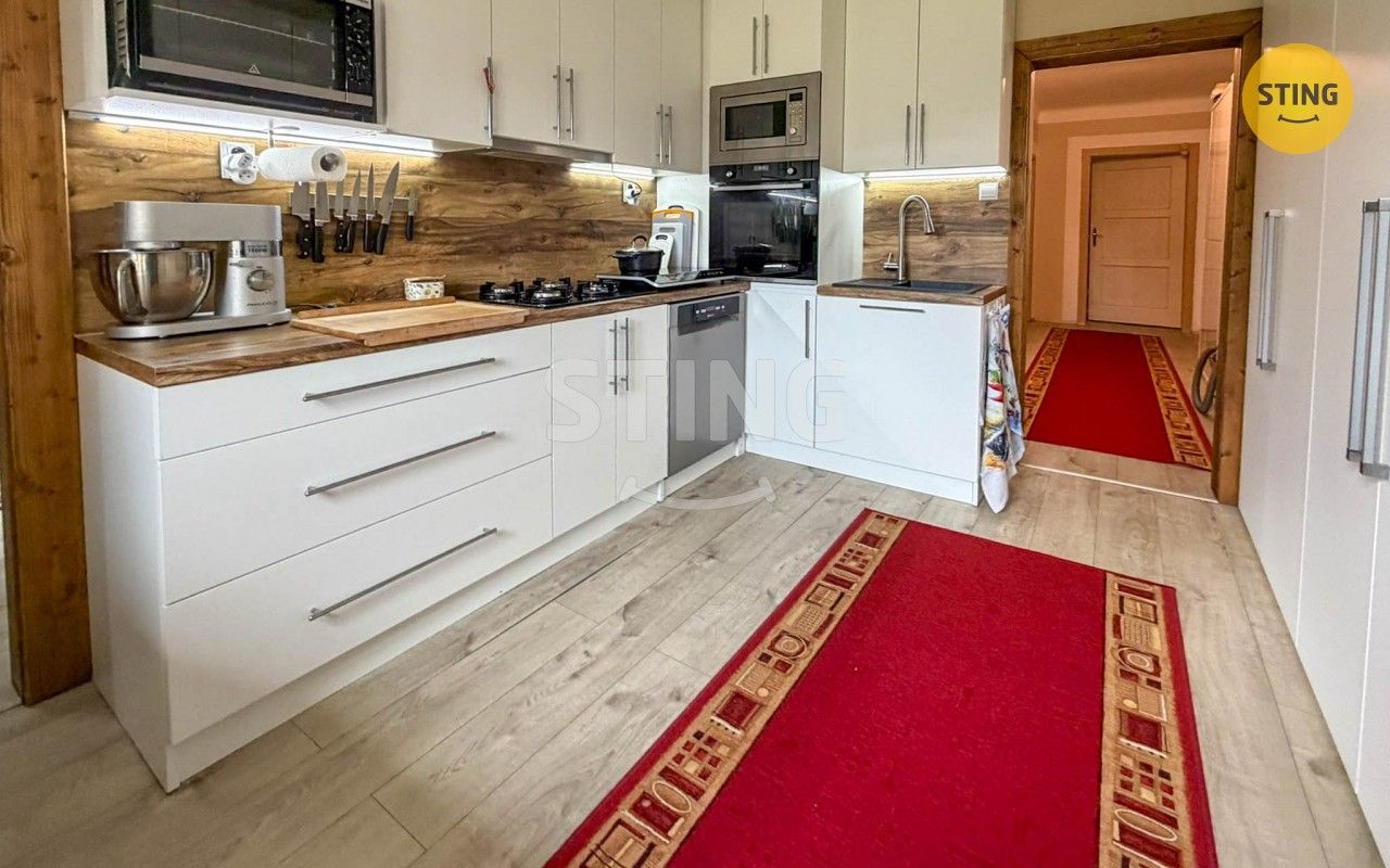 Rodinné domy, Revoluční, Rychvald, 248 m²