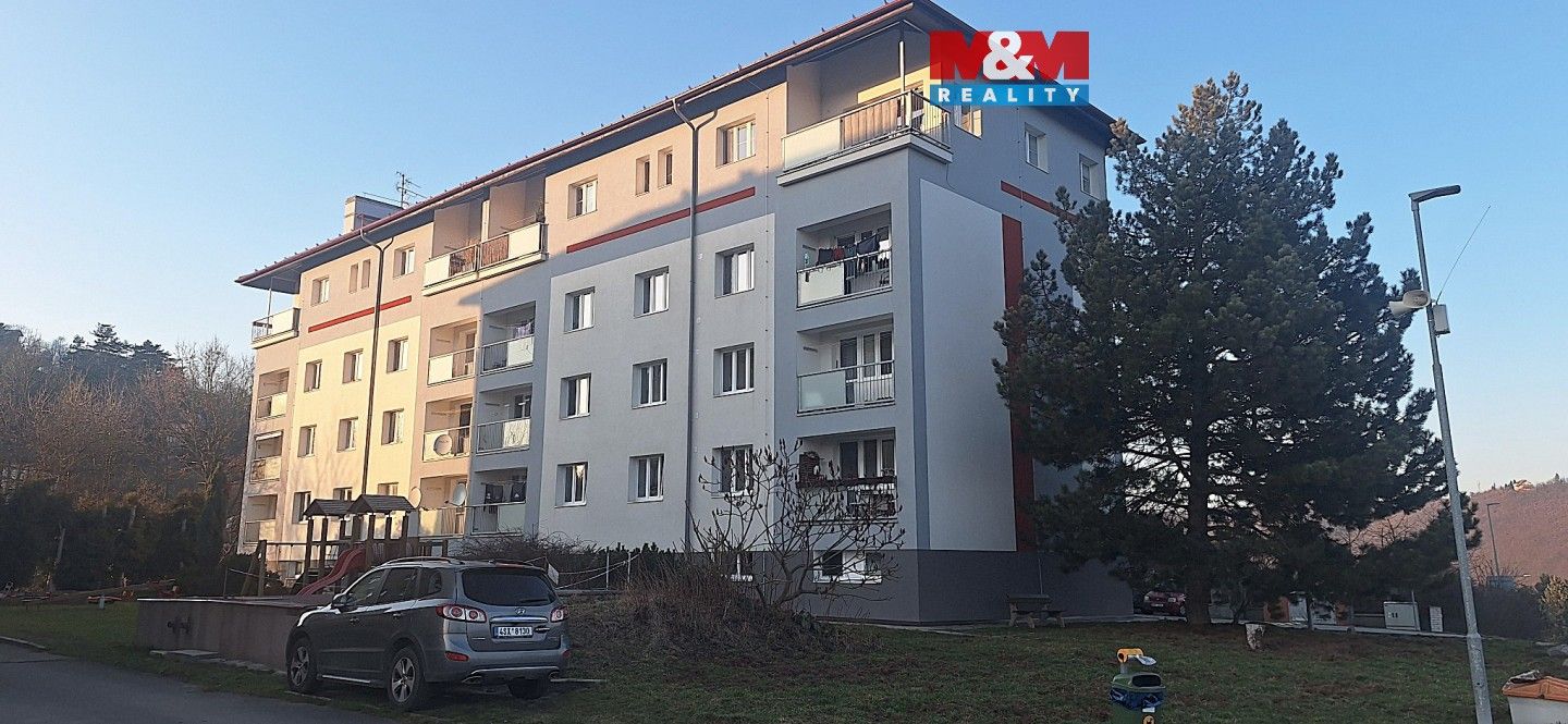 1+kk, Sídliště, Davle, 41 m²