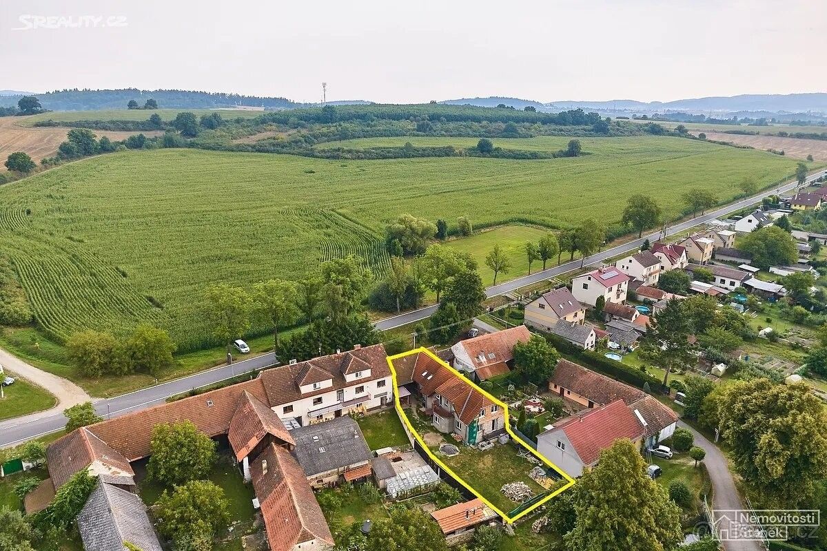 Rodinné domy, Kestřany, 398 21