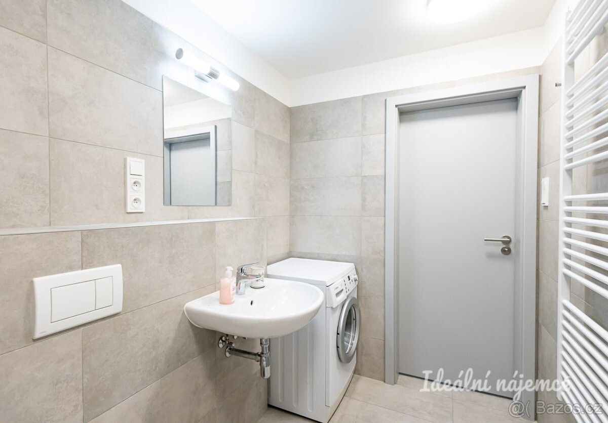 Pronájem byt 1+kk - Praha, 190 11, 35 m² - 5