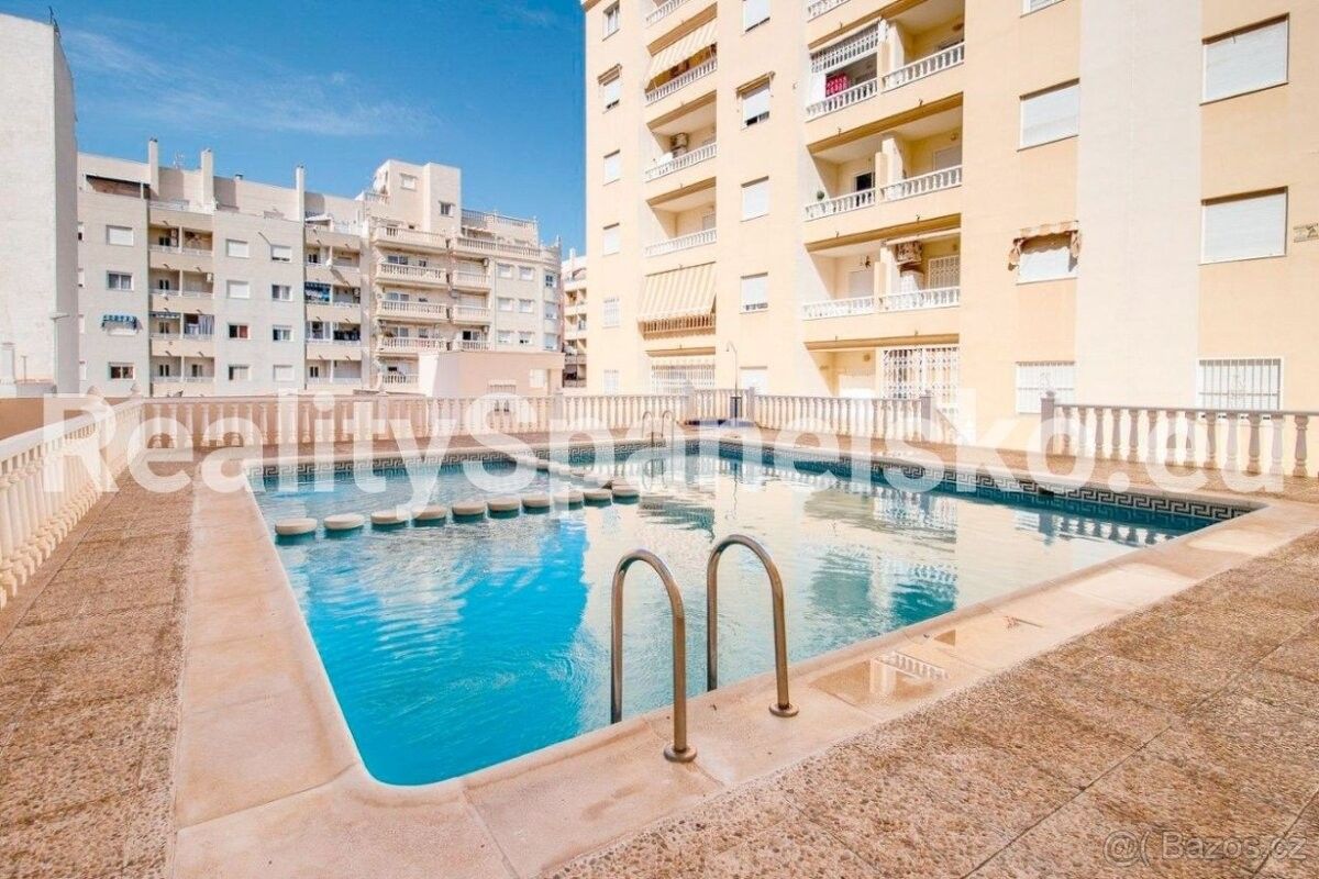 Byty, 987 66, Zahraničí