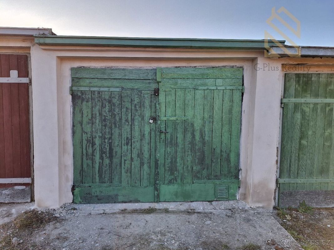 Garáže, Bratislavská, Teplice, 19 m²