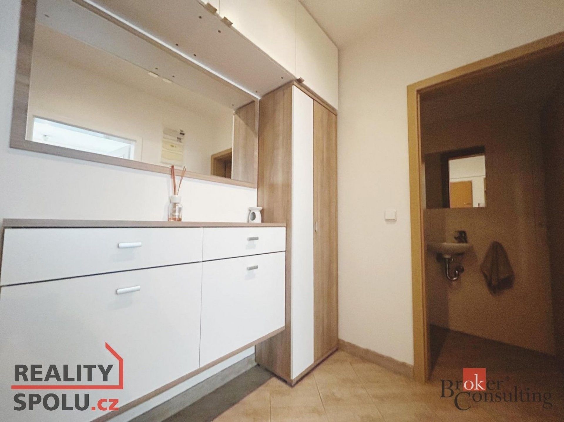 Pronájem byt 2+kk - Pískařská, Praha, 55 m²