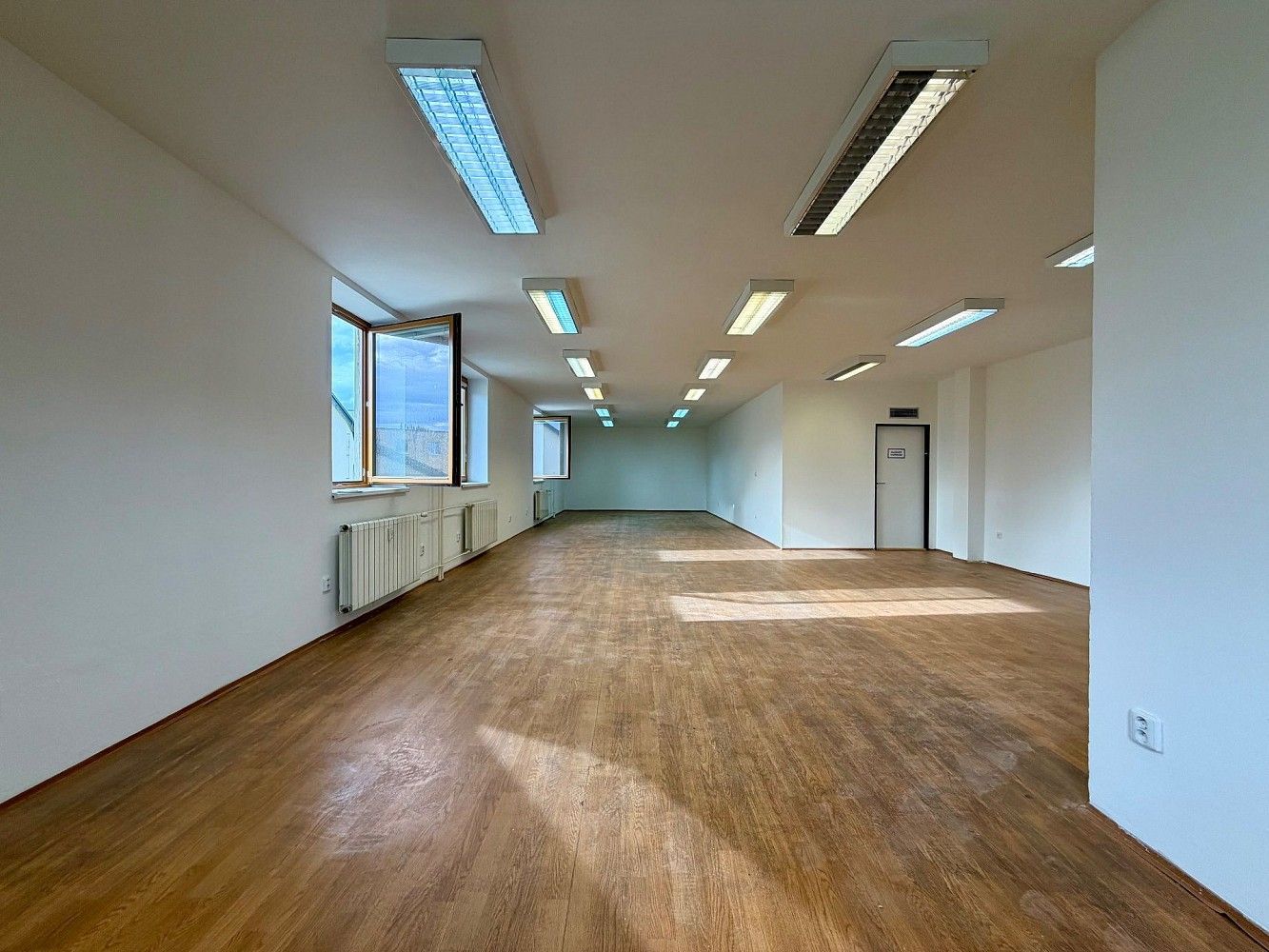 Obchodní prostory, Frenštát pod Radhoštěm, 150 m² - 1