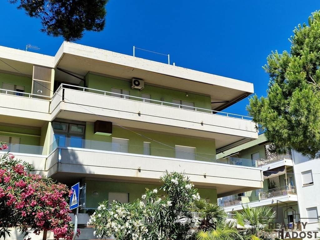 Prodej byt - 987 66, Zahraničí