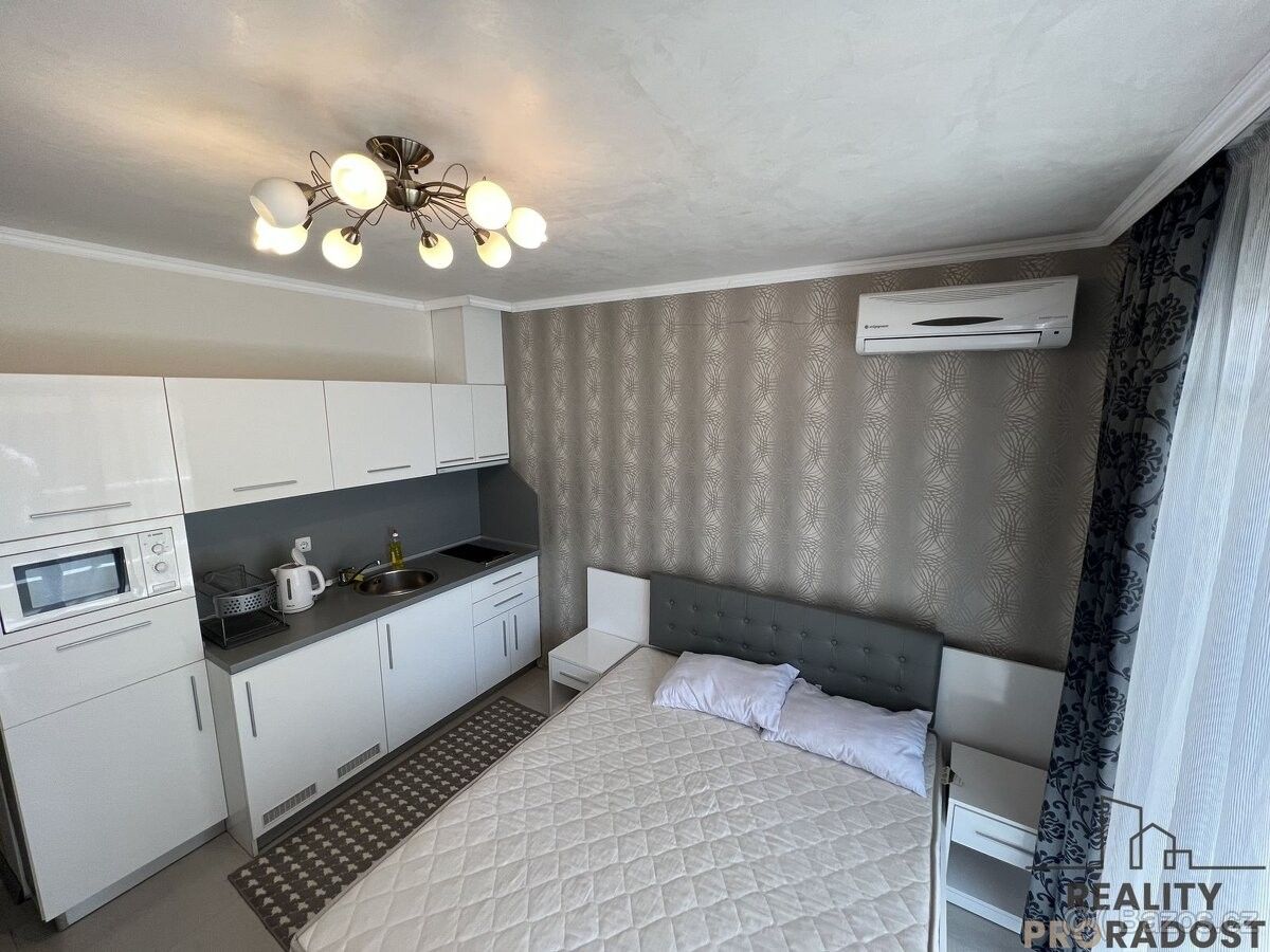 Prodej byt - 987 66, Zahraničí