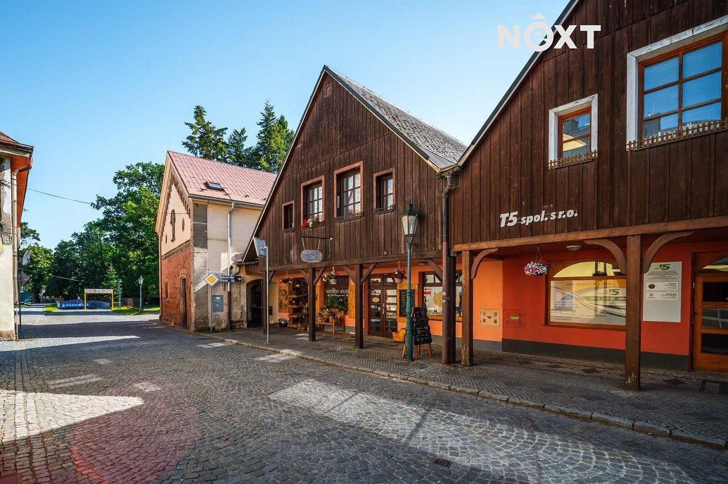 Obchodní prostory, 300 m²