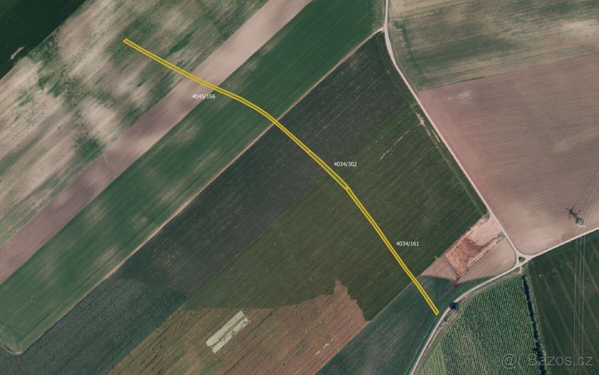 Pozemky pro bydlení, Starý Poddvorov, 696 16