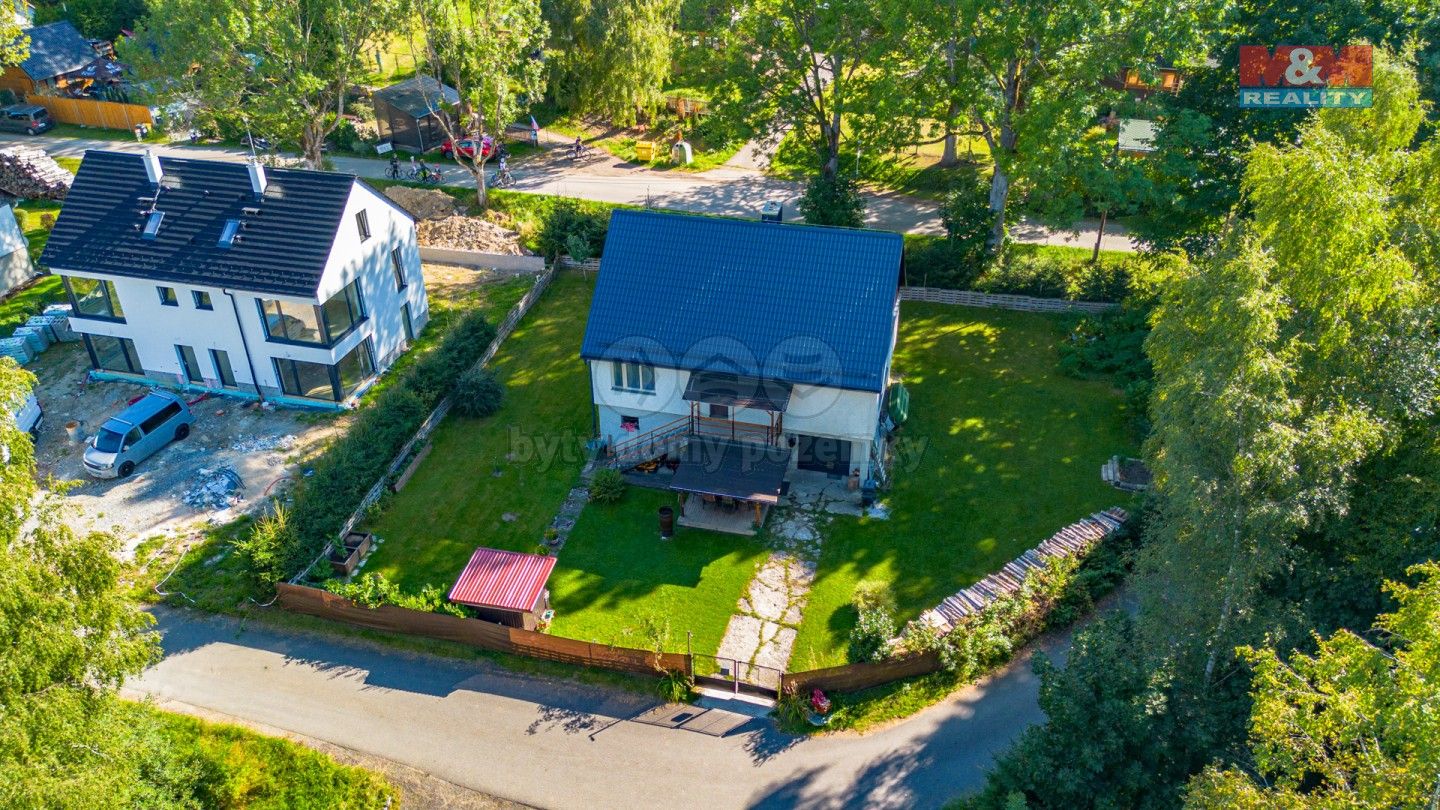 Rodinné domy, Zvonková, Horní Planá, 210 m²