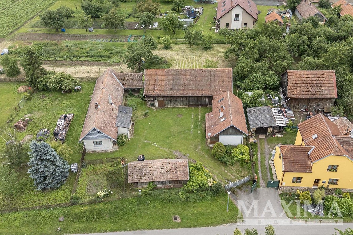 Rodinné domy, Běchary, okres Jičín, Královéhradecký kraj, 196 m² - 1