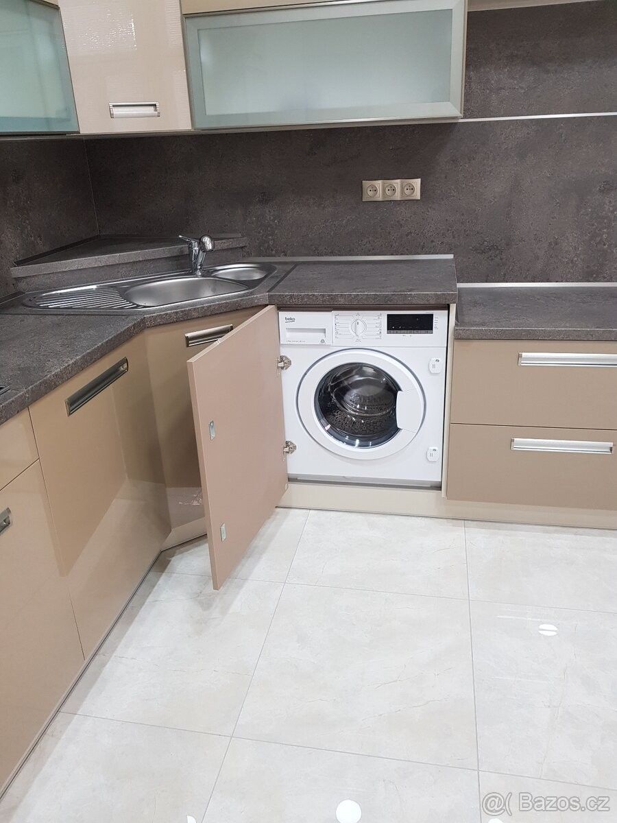 Prodej byt - Karlovy Vary, 360 01