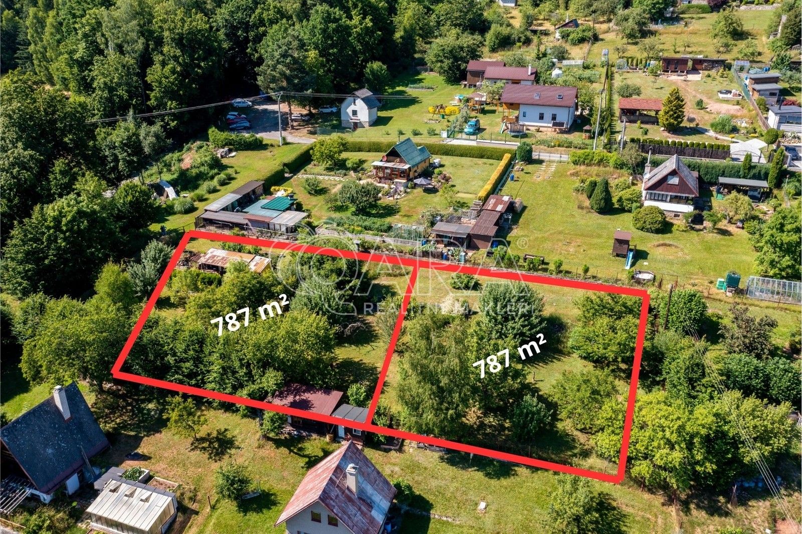 Zahrady, Pod Velbabou, Úpice, 787 m²