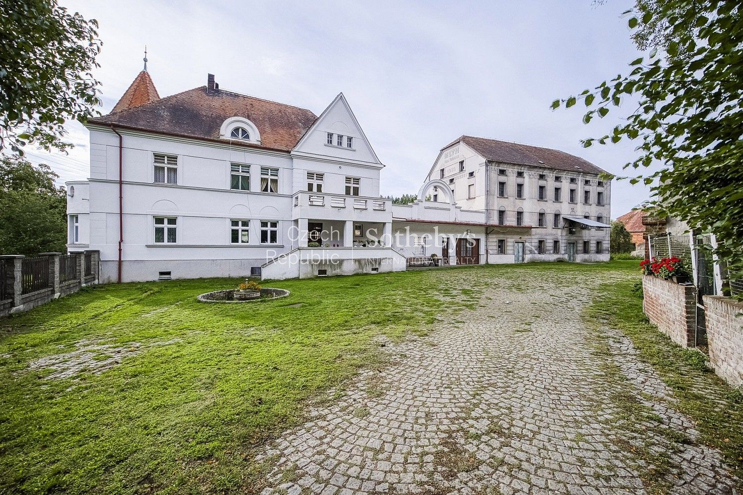 Prodej rodinný dům - Dolany, okres Plzeň-sever, 350 m² - 5