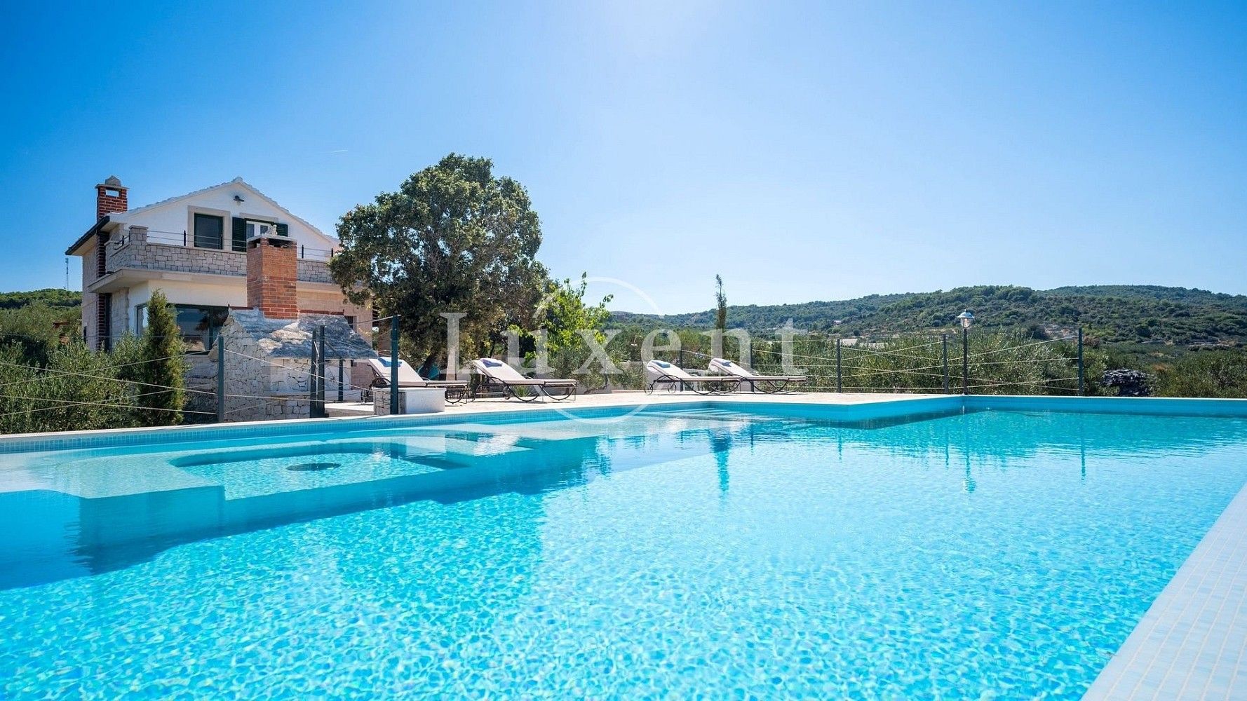 Rodinné domy, Brac, Chorvatsko, 83 m² - 1