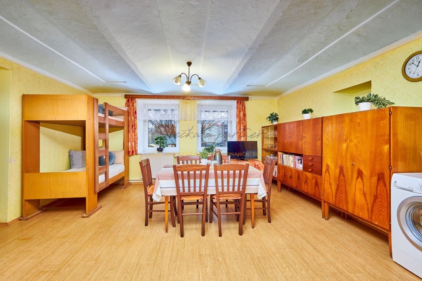 Prodej rodinný dům - Jilem, 320 m²