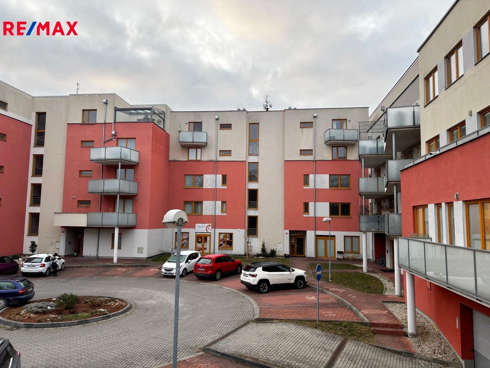 Pronájem byt 1+kk - Osiková, České Budějovice, 41 m²